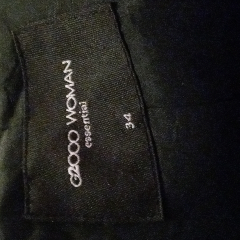 Blazer - Picture 2 of 2